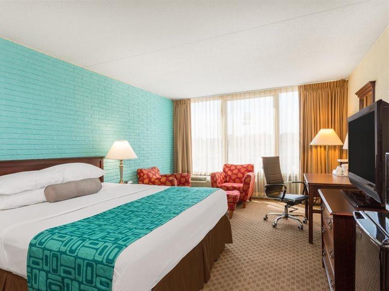 Howard Johnson By Wyndham Williamsburg Norge Exteriér fotografie